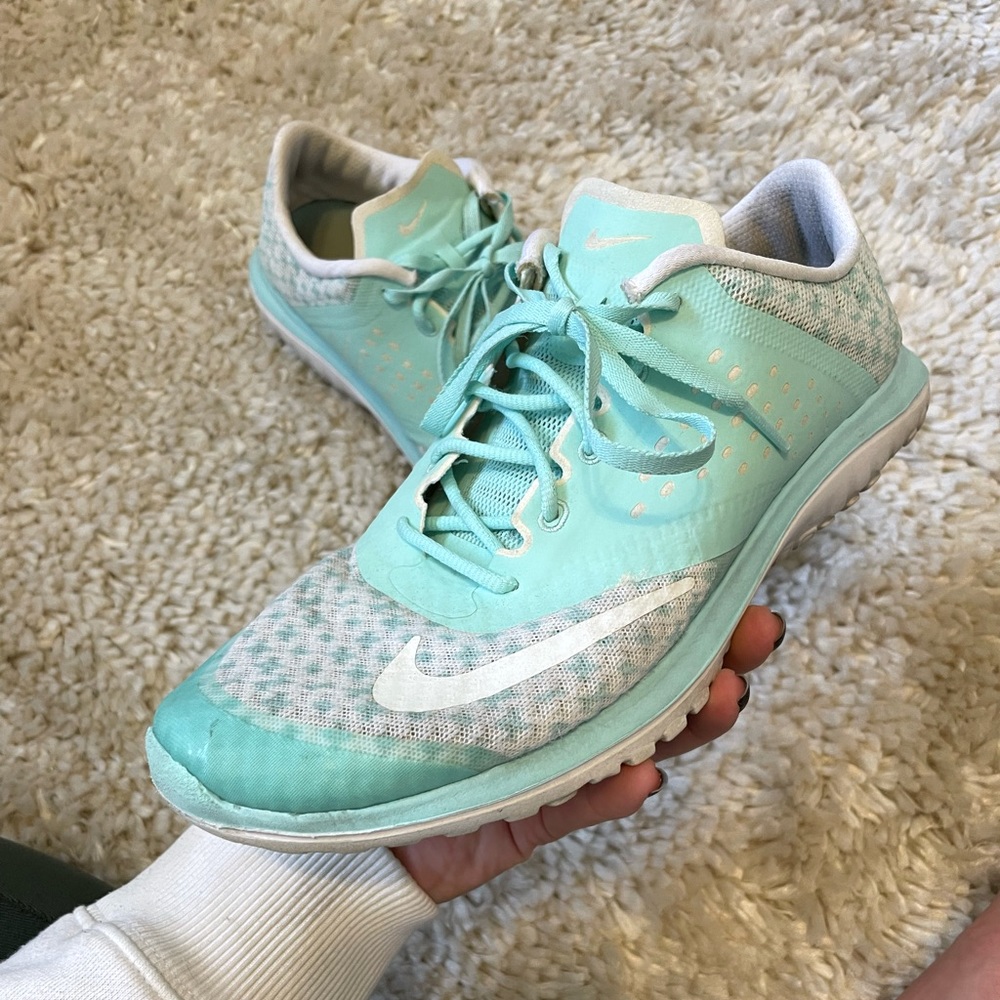 Teal Nike Free Run